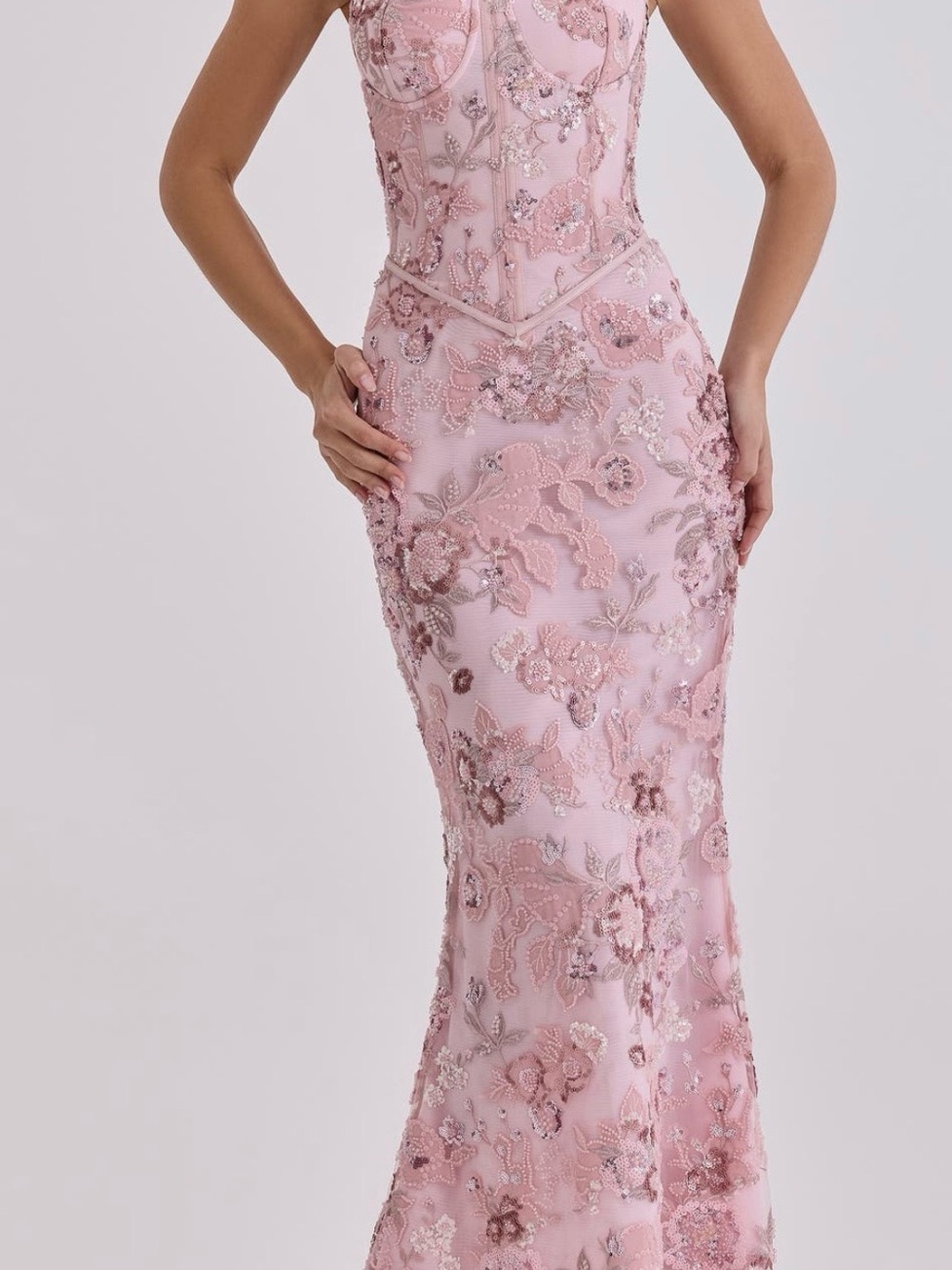 House Of Cb Naima Hand Beaded Gown Size - L